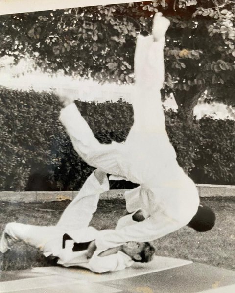 Linda executing a judo sacrifice throw